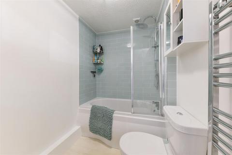 31 Stevens Close, Epsom, KT17 4RG