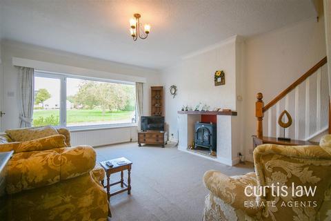 2 bedroom detached bungalow for sale - Church Close, Waddington, Clitheroe