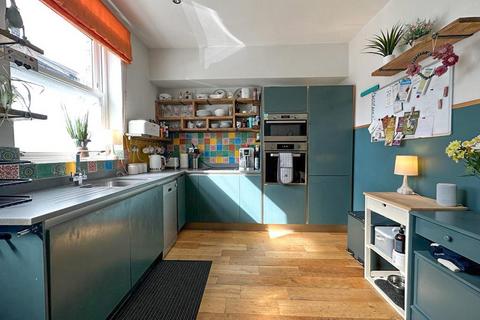 26 Aire View, Silsden, Keighley, BD20 0AN