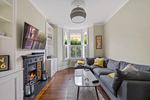 42 Aden Grove, London, N16 9NJ