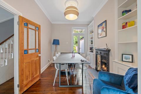 42 Aden Grove, London, N16 9NJ
