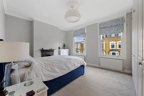 42 Aden Grove, London, N16 9NJ