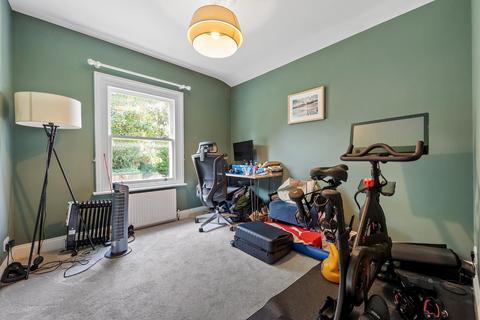 42 Aden Grove, London, N16 9NJ