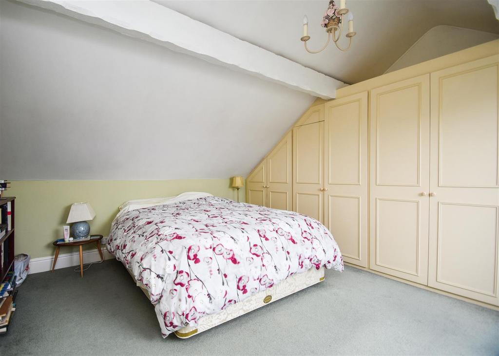 3 Shaw Lane - Bedroom 1 (2).jpg