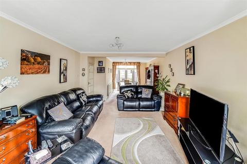 3 bedroom semi-detached house for sale - Queens Grove Road, London E4