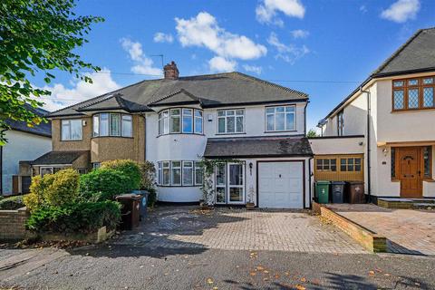 4 bedroom semi-detached house for sale - Dale View Crescent, London E4