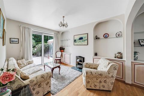 3 bedroom semi-detached house for sale - Gunners Grove, London E4