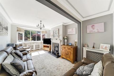 4 bedroom end of terrace house for sale - Waltham Way, London E4