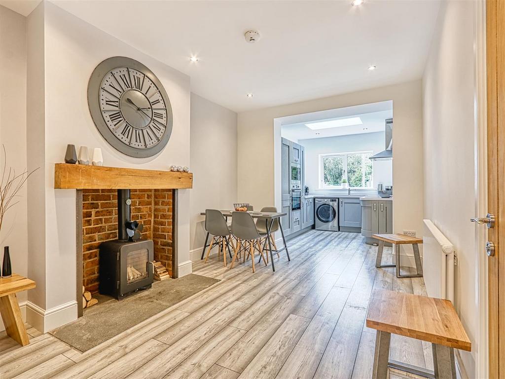 Newbold Back Lane, Chesterfield S40 3 bed semidetached house for sale