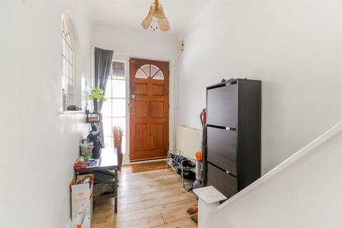 78 Dale View Avenue, London, E4 6PL