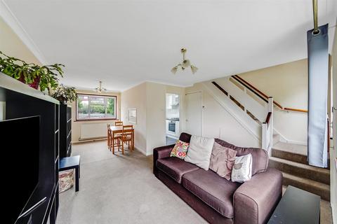 93 Kings Road, Chingford, London, E4 7HP