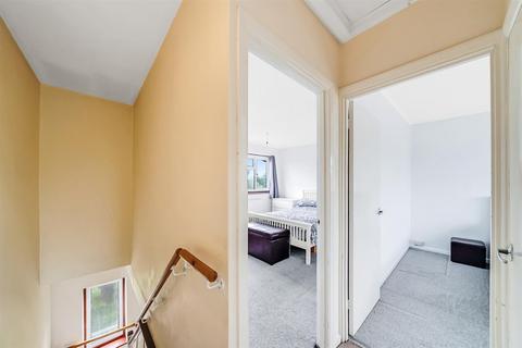 93 Kings Road, Chingford, London, E4 7HP