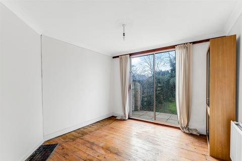 3 bedroom semi-detached house for sale, Endlebury Road, London E4