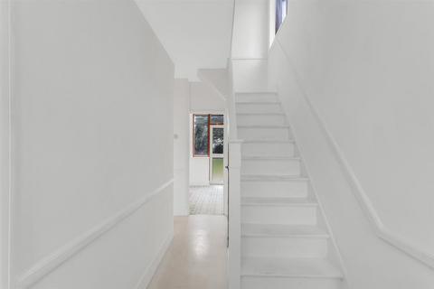 55 Endlebury Road, London, E4 6QB