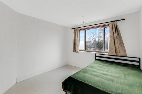 55 Endlebury Road, London, E4 6QB