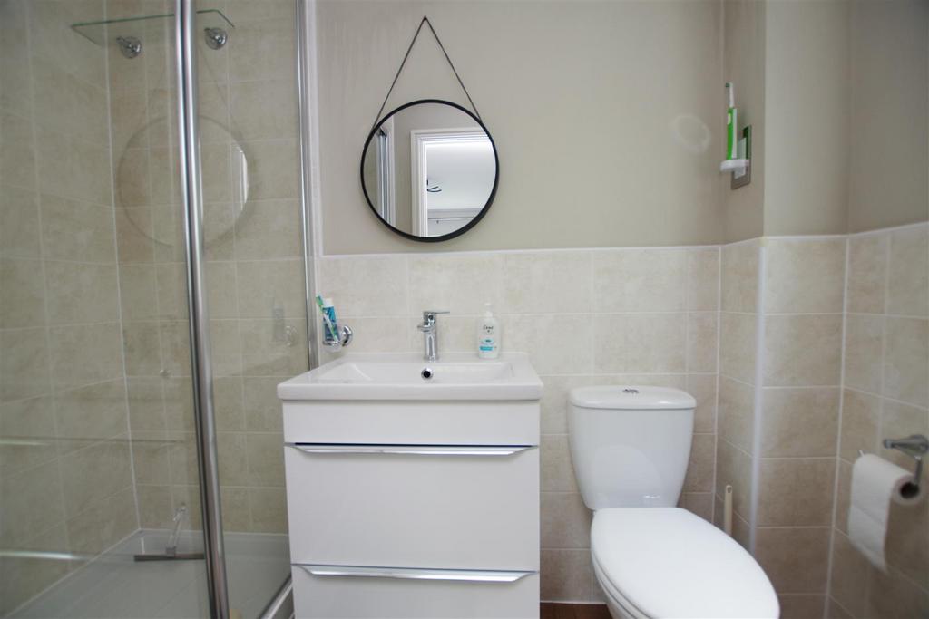 En-Suite Shower