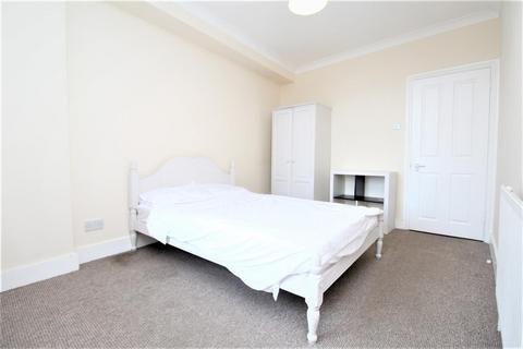 1 bedroom apartment for sale, Station Road, London E4