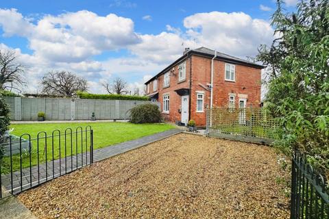 3 bedroom semi-detached house for sale, Auster Bank Road, Tadcaster