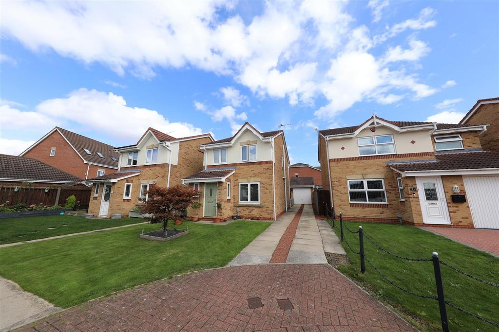 Sovereign Way, Kingswood, Hull 3 bed detached house for sale £220,000