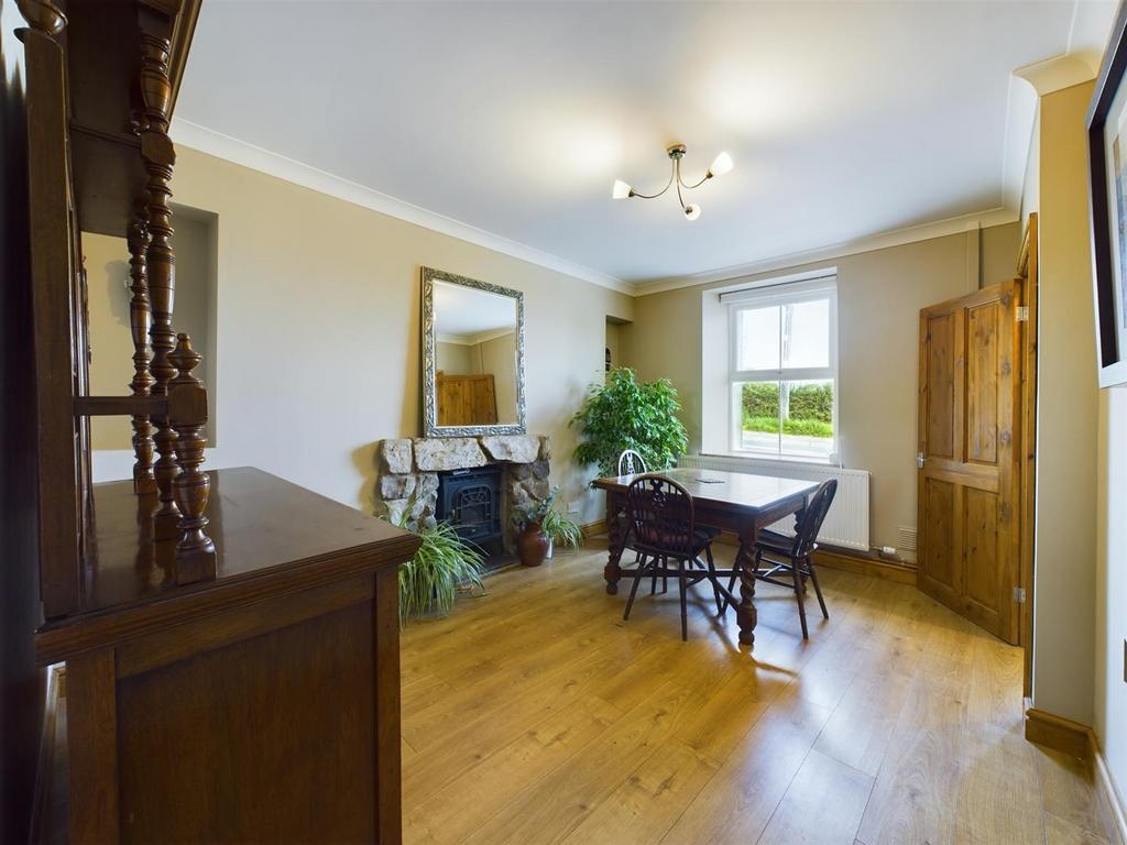 Waterloo Road, Penygroes, Llanelli 3 bed semidetached house for sale £159,950