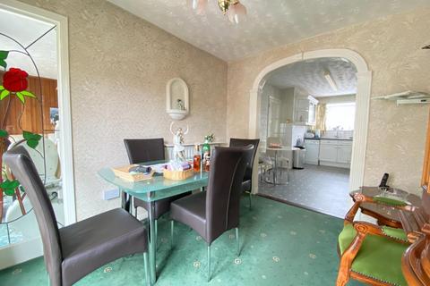 27 Barnstaple Close, Northampton, NN3 3BH