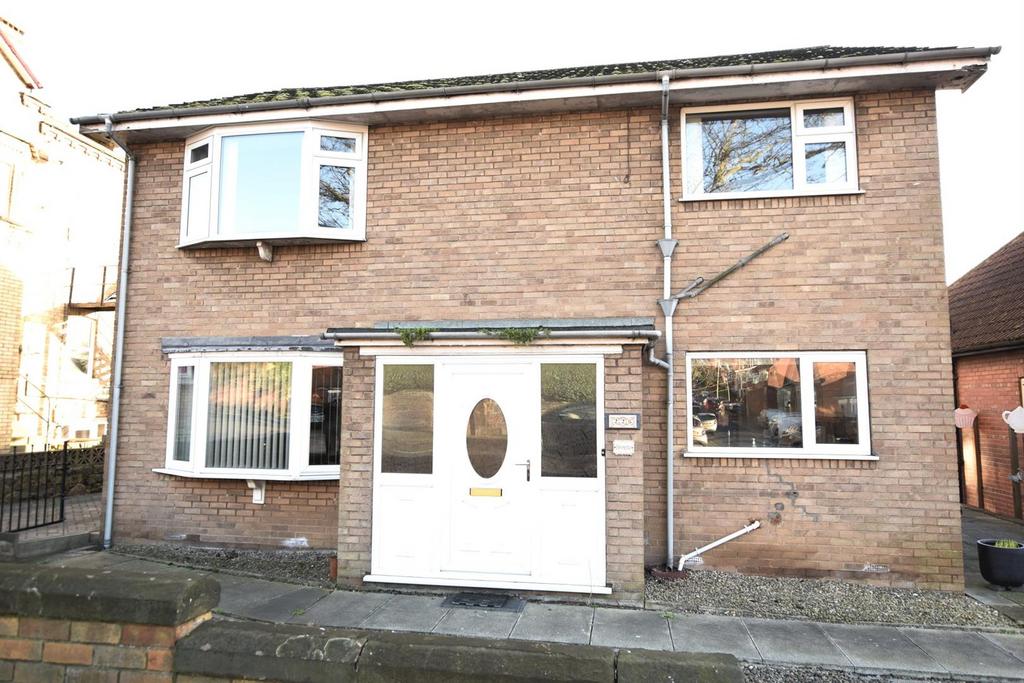 Seamer Road, Scarborough 2 bed property £675 pcm (£156 pw)