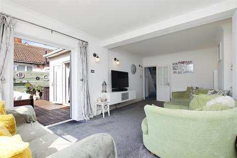 3 bedroom semi-detached house for sale - The Brent, Dartford