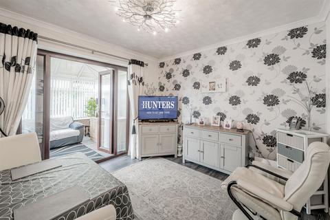 69 Cromwell Close, Rowley Regis, B65 8NT