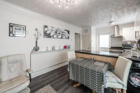 69 Cromwell Close, Rowley Regis, B65 8NT