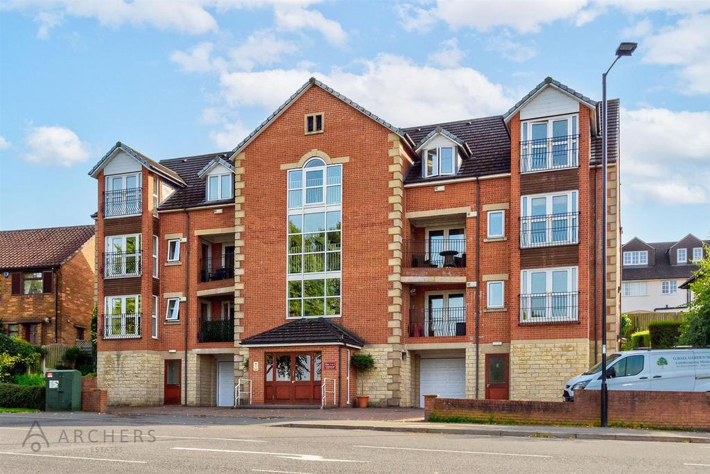 Manchester Road, Crosspool, Sheffield 3 bed apartment for sale £315,000