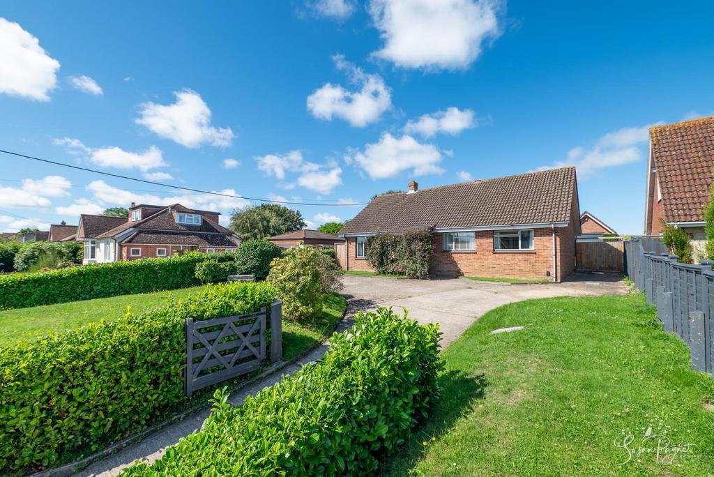 Newnham Road, Ryde 3 bed detached bungalow for sale £475,000