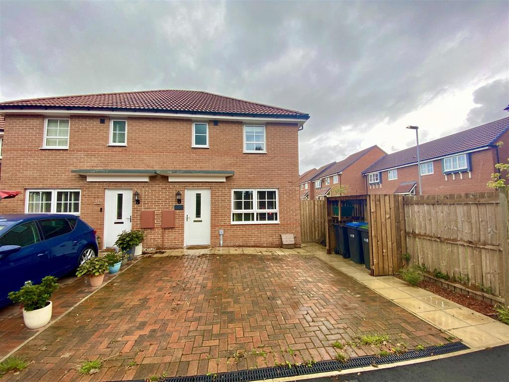 Spencer Road, Spennymoor, County Durham 3 bed semidetached house for
