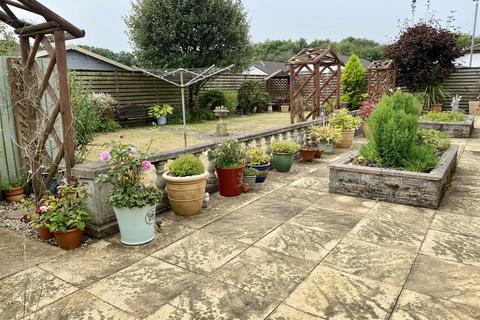 3 bedroom detached bungalow for sale, Gilfach Y Gog, Penygroes, Llanelli