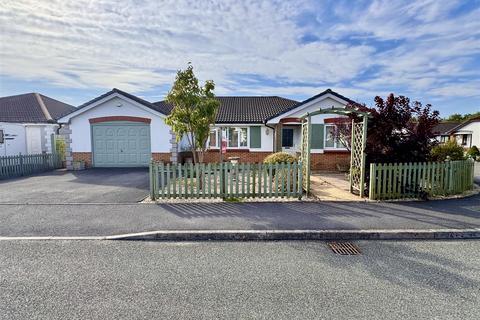 3 bedroom detached bungalow for sale, Gilfach Y Gog, Penygroes, Llanelli