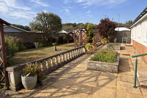 3 bedroom detached bungalow for sale, Gilfach Y Gog, Penygroes, Llanelli