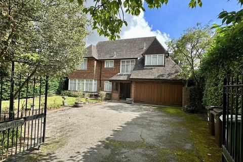 16 Longaford Way, Hutton, Brentwood, CM13 2LT
