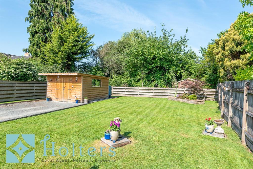 Irfon Road, Builth Wells 2 bed detached bungalow £285,000