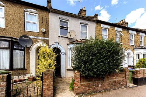 3 bedroom house for sale - Cann Hall Road, Leytonstone