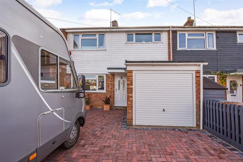 7 Manor Close, Shipton Bellinger, Tidworth, SP9 7UH