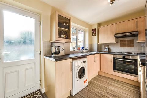 7 Manor Close, Shipton Bellinger, Tidworth, SP9 7UH