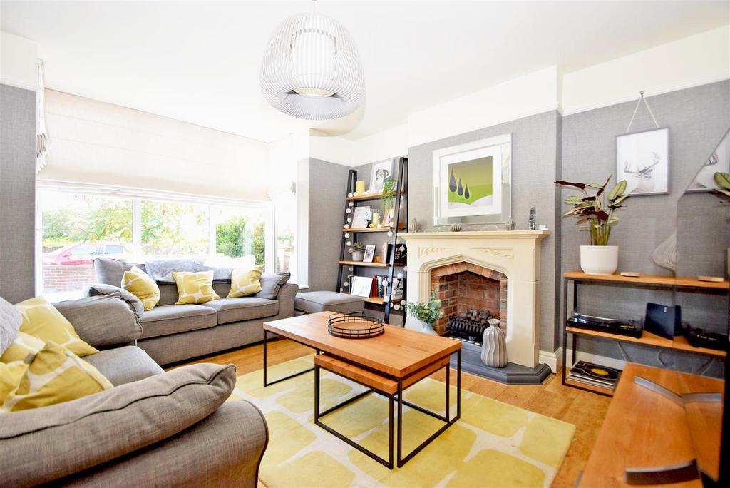 Oakley Street, Belle Vue, Shrewsbury 3 bed detached house for sale £