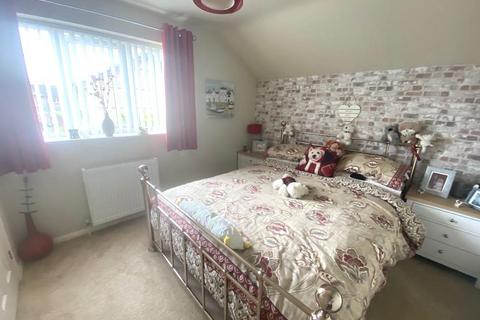 37 Vantage Meadow, Northampton, NN3 5EJ