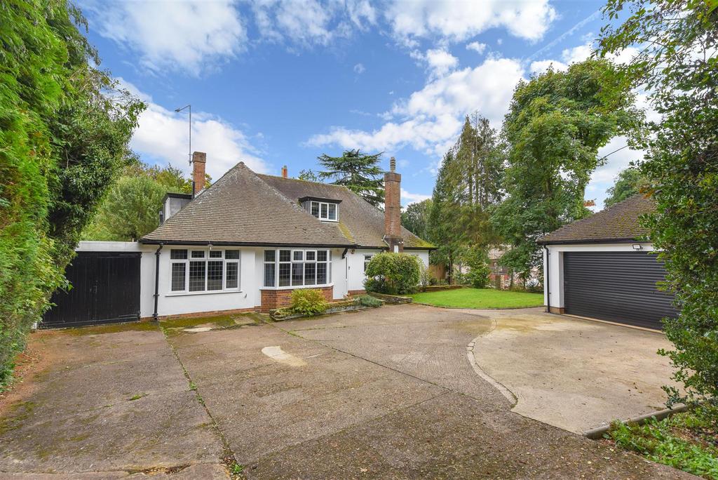 Thorpeville, Moulton, Northampton 4 bed detached house £699,950