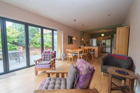 301 Brantingham Road, Chorlton Cum Hardy, Manchester, M21 0GU