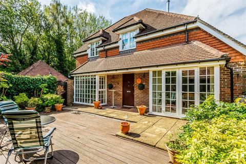 4 bedroom detached house for sale, Winterbourne Mews, Old Oxted