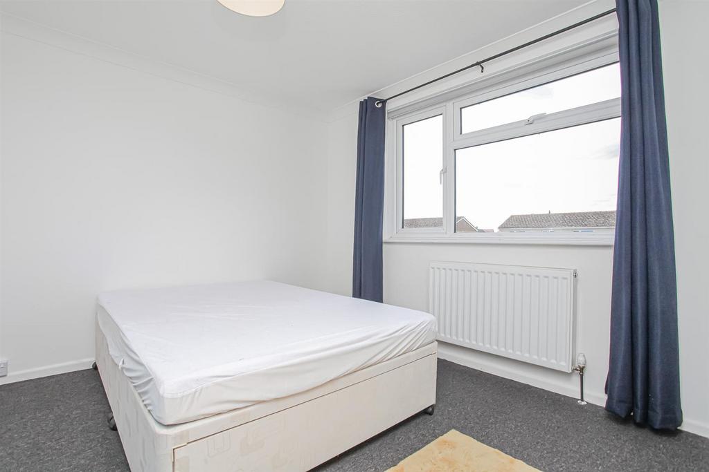 Bedroom 1.jpg
