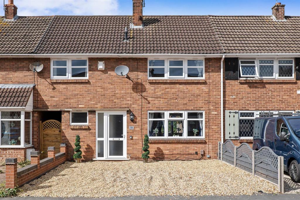 Abbotsford Road, Nuneaton 4 bed terraced house £210,000