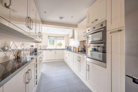 3 bedroom semi-detached house for sale - Hag Hill Rise, Taplow SL6