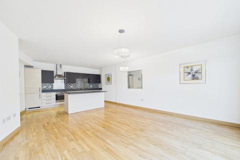 2 bedroom apartment for sale, Lyon Court, Walsworth Road, HITCHIN, SG4