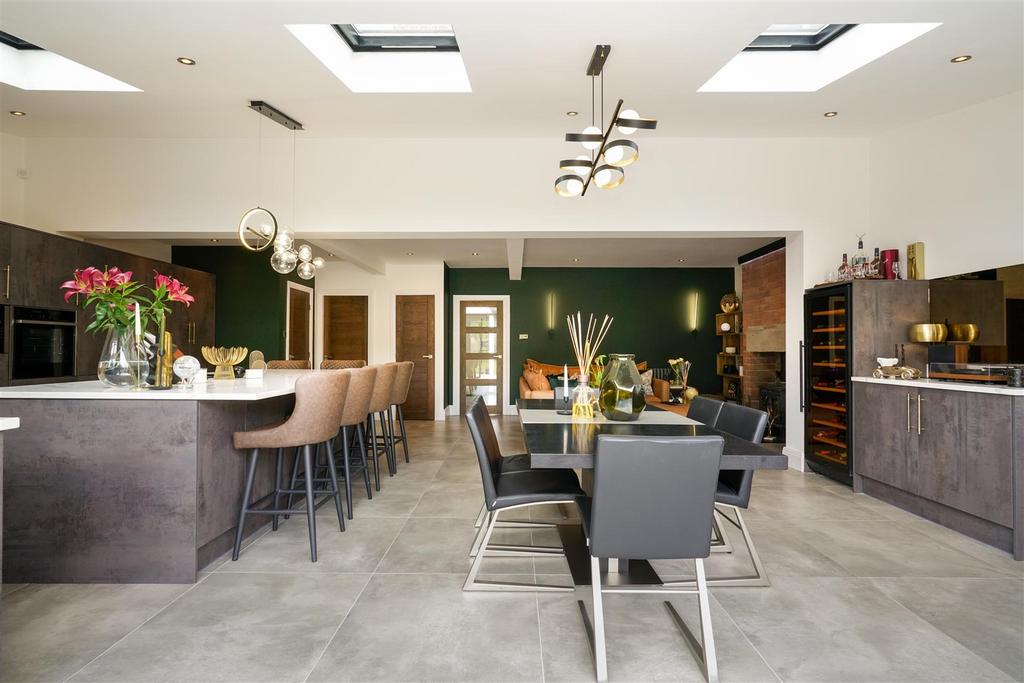 Kitchen/Diner/Living Room
